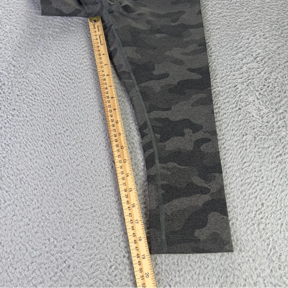NOBULL Cropped Leggings Womens Small Gray Camo Athletic Running Yoga Gym - Picture 5 of 8